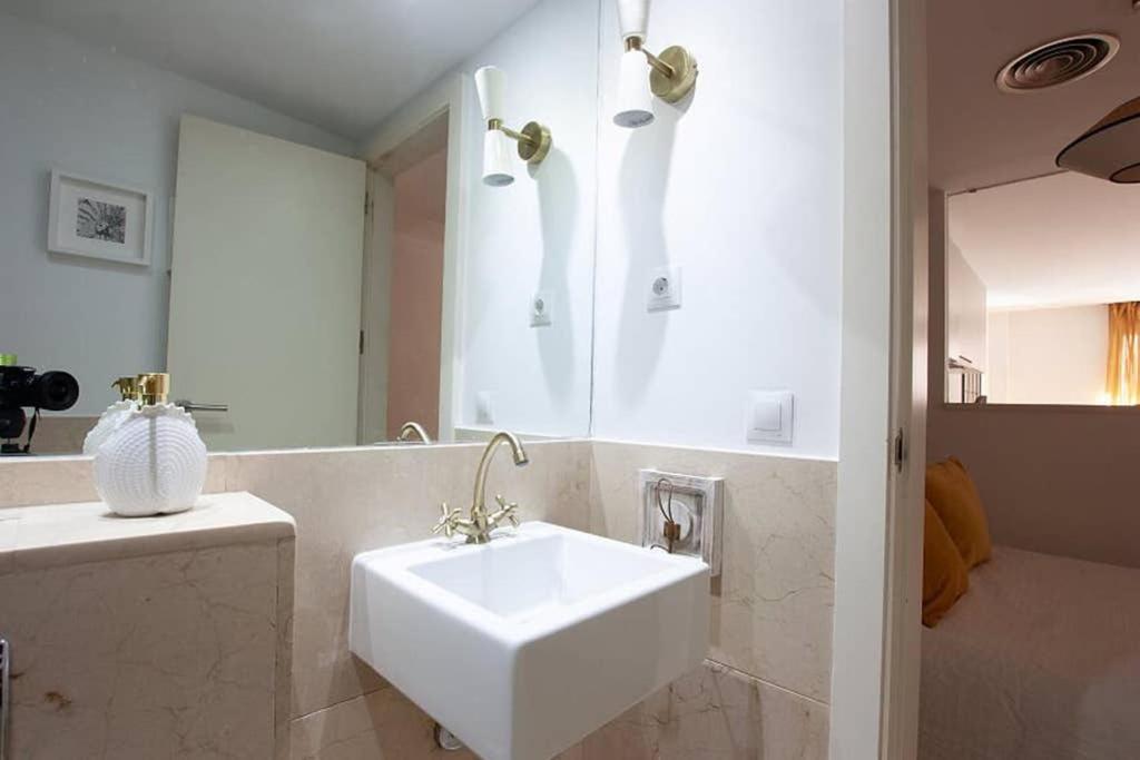 Heima Gran Via A Apartment มาดริด ภายนอก รูปภาพ